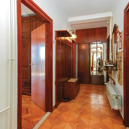 Front In Appartement Lovran